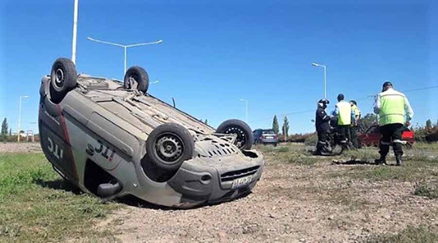 Vuelco en el Acceso Sur