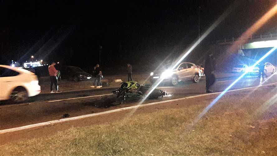 Un motociclista resultó herido en el Acceso Sur