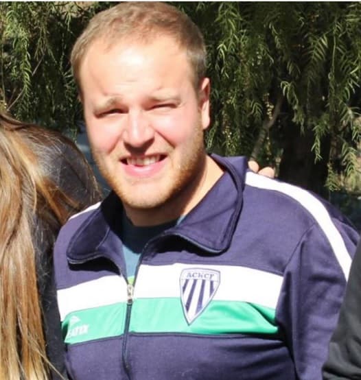 Apuñalaron al ex periodista deportivo de Academia Chacras