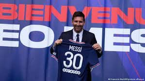Hay expectativa por el debut de Messi en el PSG