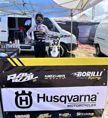 El piloto lujanino Luciano Righi triunfó en el MX de Córdoba