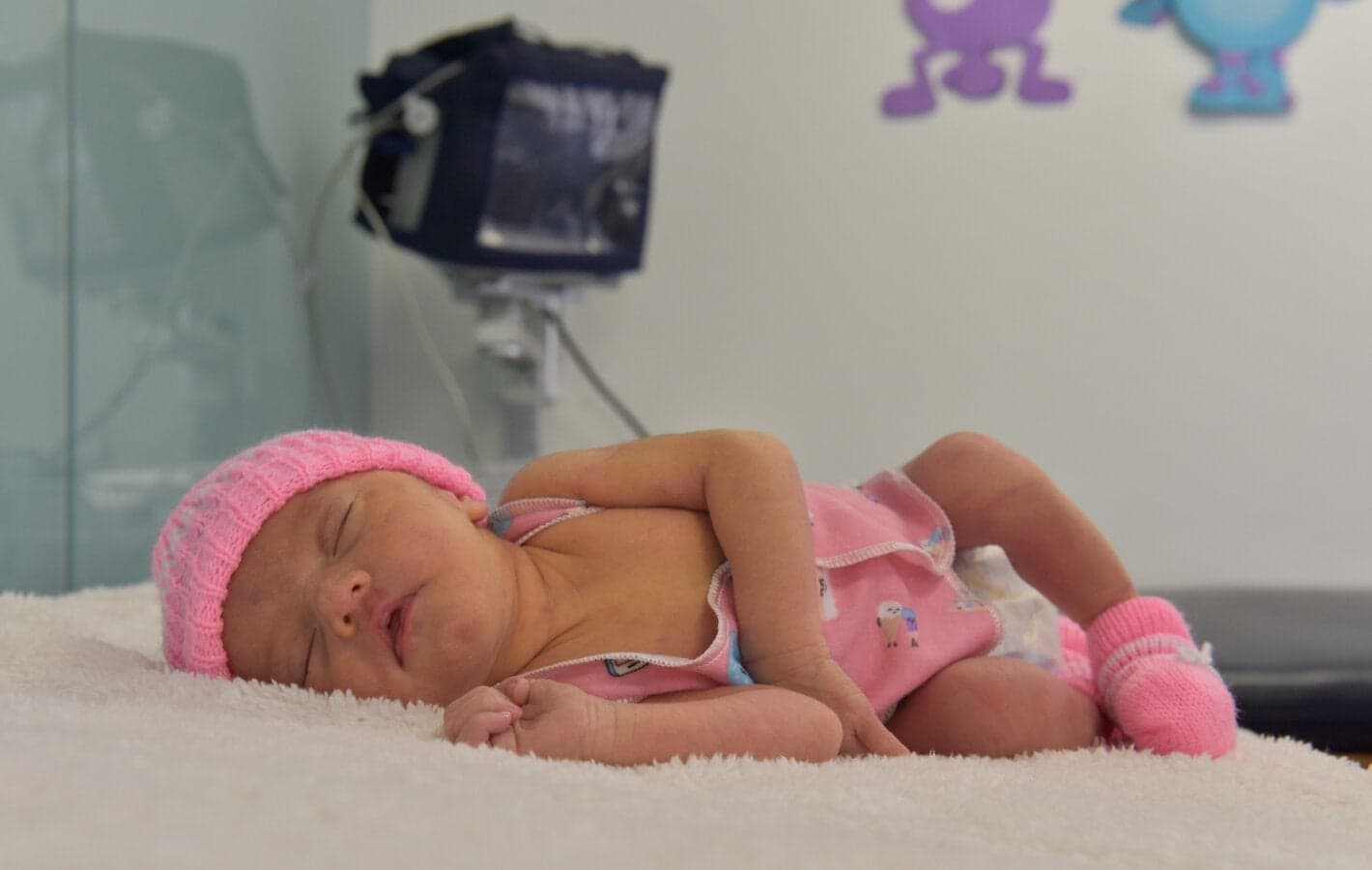 Luján se iluminará de violeta en noviembre por la Semana del Prematuro