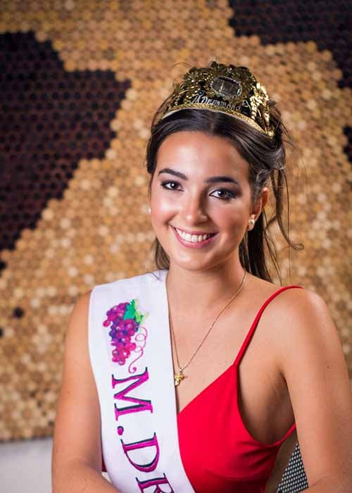 Ana Delfina, de Mayor Drummond a reina de Luján 2022