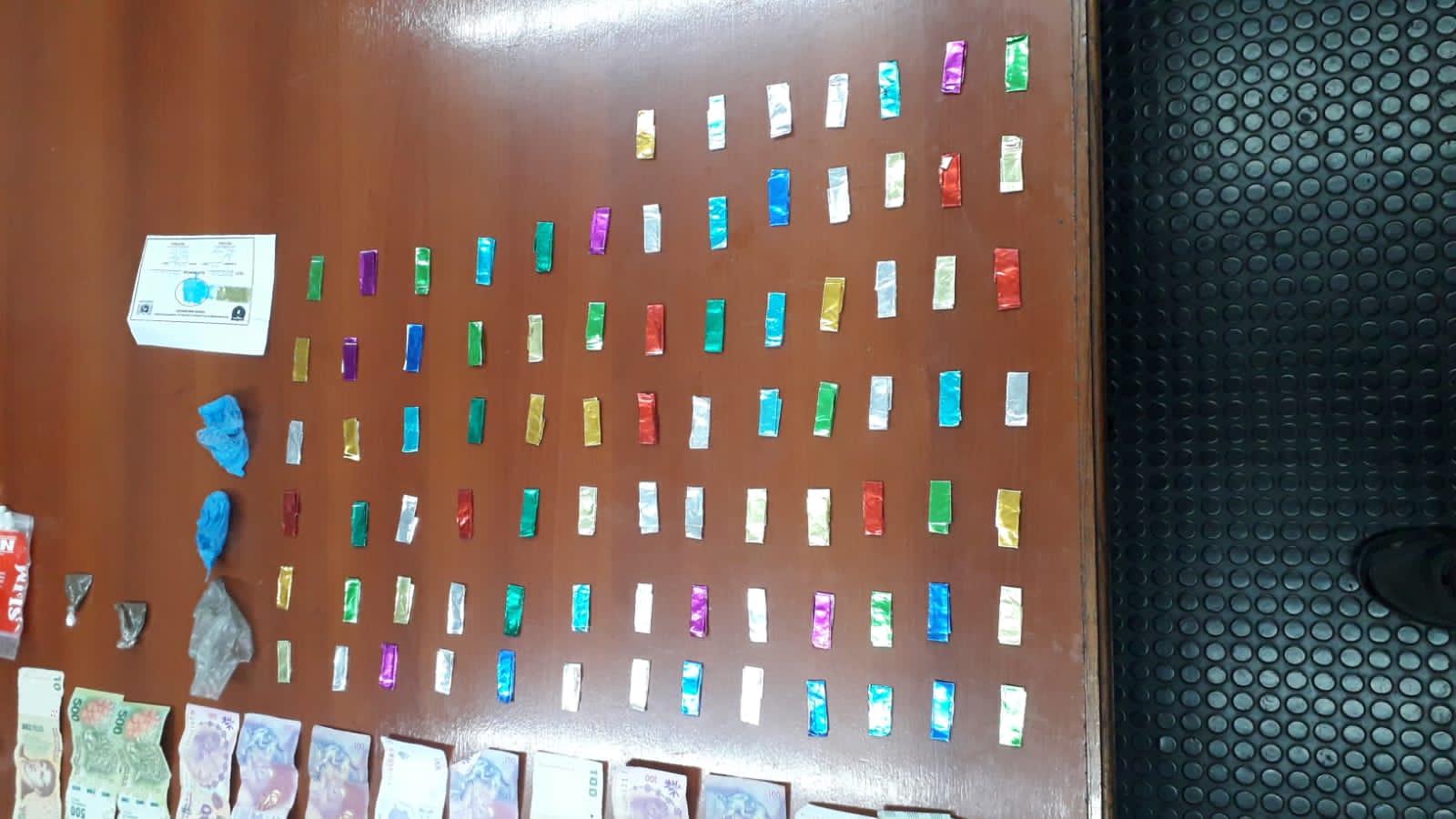Robaron un mayorista en Luján y detuvieron a dos mujeres en un allanamiento en Ciudad
