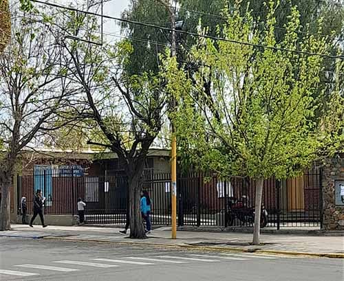 El aire como posible vector de contagios en una escuela de Luján