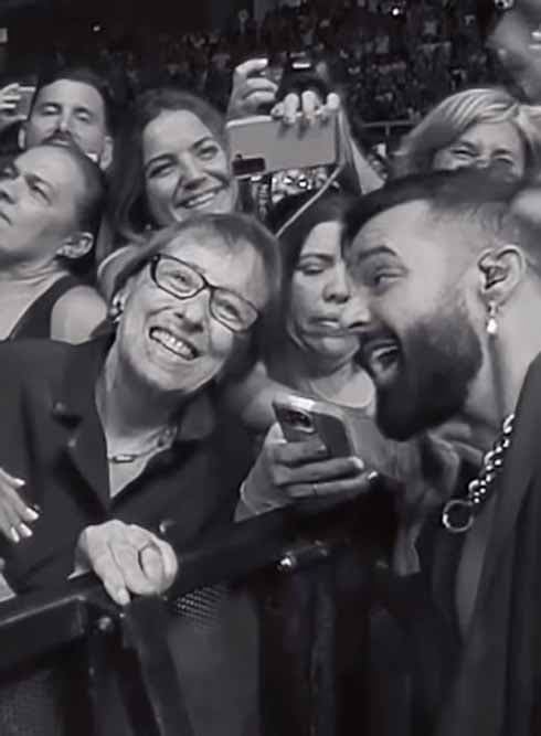 Ricky Martin Sinfónico reunió 7500 espectadores en Mendoza y cumplió el sueño de una mujer de 88 años