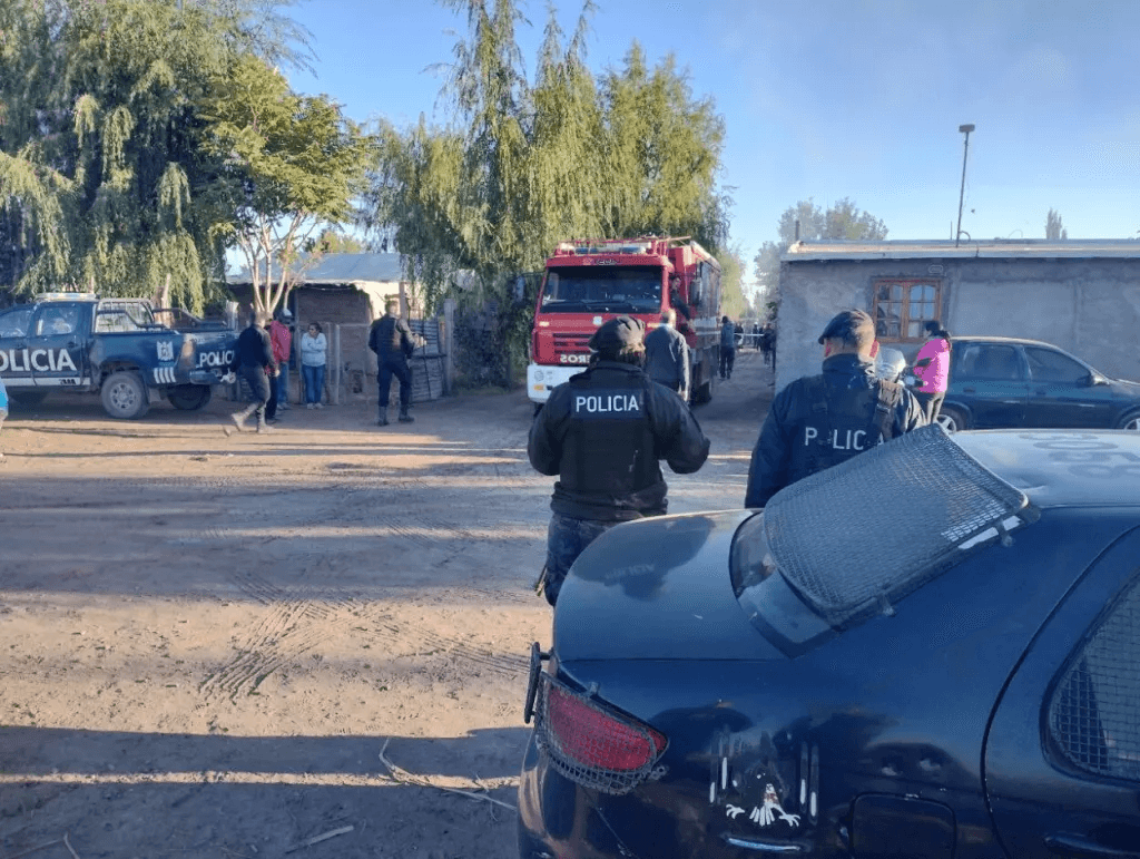 Tres niños fallecieron tras incendiarse una casa en Tunuyán y una niña está en grave estado
