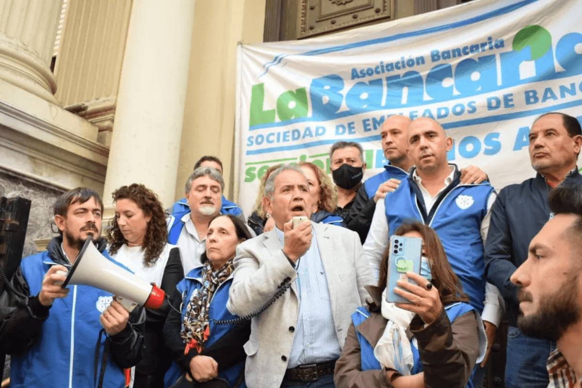 Conciliación Obligatoria Anula Paro Bancario en Medio de Tensiones Pre-Electorales