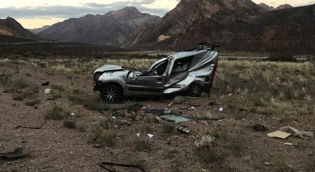Una pareja falleció en la Ruta 7 en Luján de Cuyo