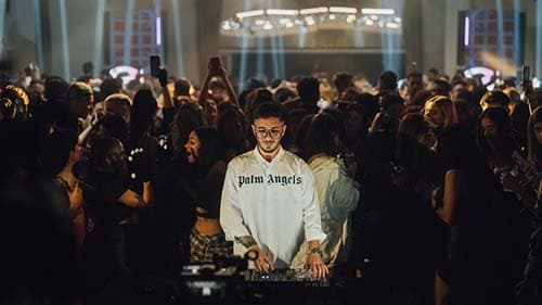 El DJ Fer Palacio llega al Sunset Party en Luján.