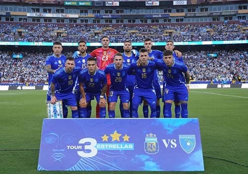 Scaloni define la formación de la Selección ante Canadá