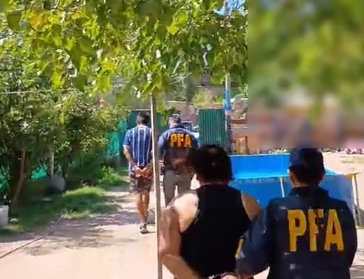 Narcomenudeo: 7 detenidos en Luján y Godoy Cruz. Además, los allanamientos fueron en la Penitenciaría Provincial.