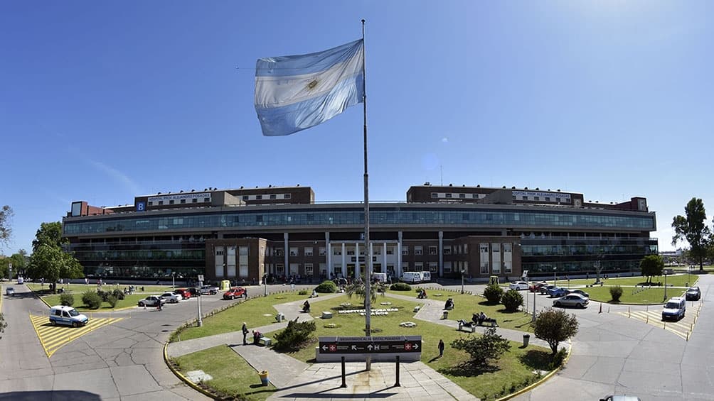 El sobrino de Ginés como responsable de los vacunados VIP y una llamativa lista