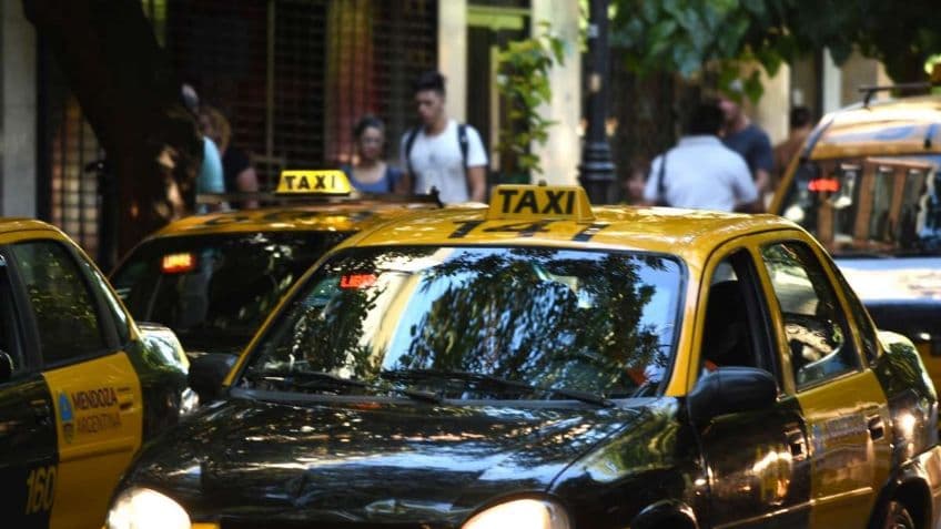 Le robaron la recaudación a un taxista en Luján