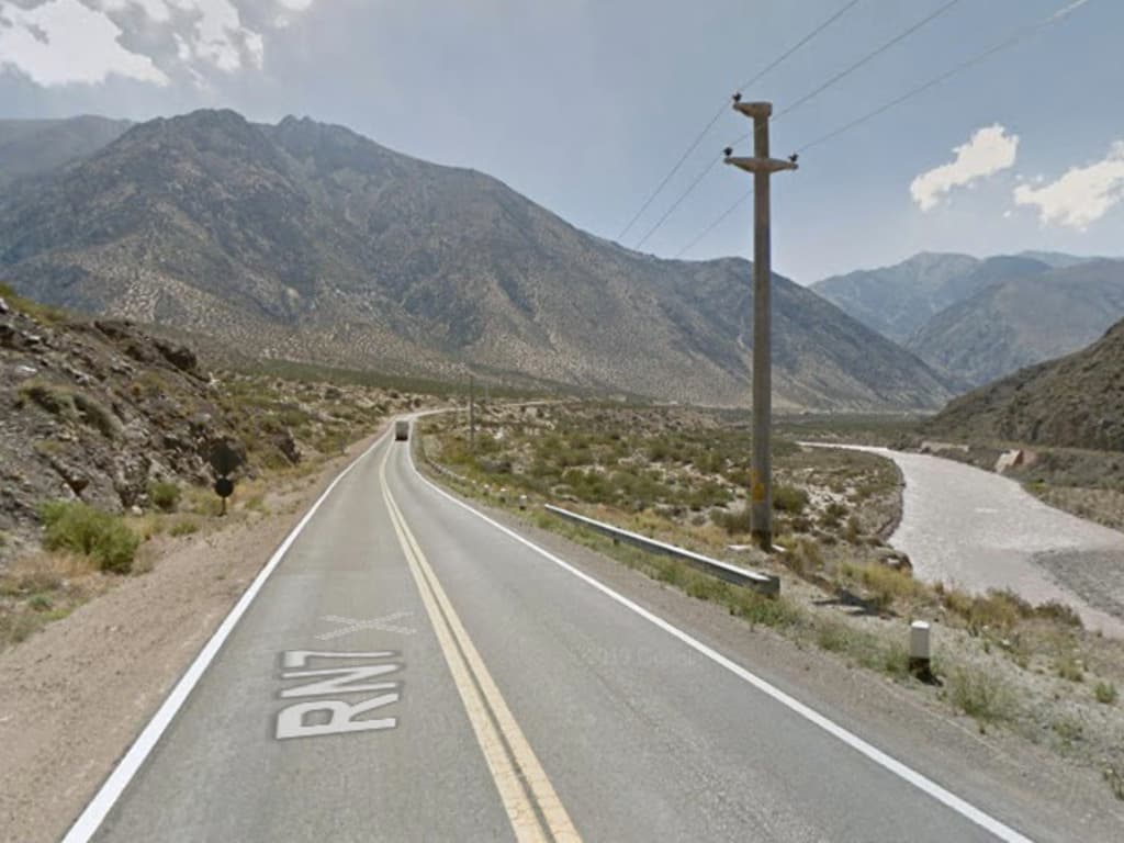 Un motociclista falleció al caer a un arroyo en Luján