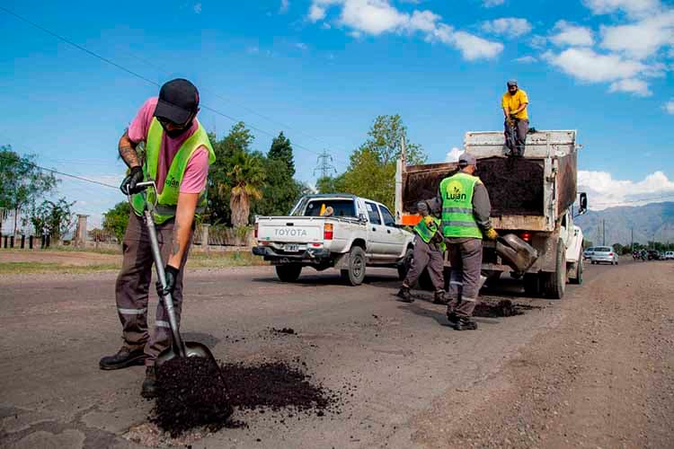Luján de Cuyo asfaltará una cuadra y media por día