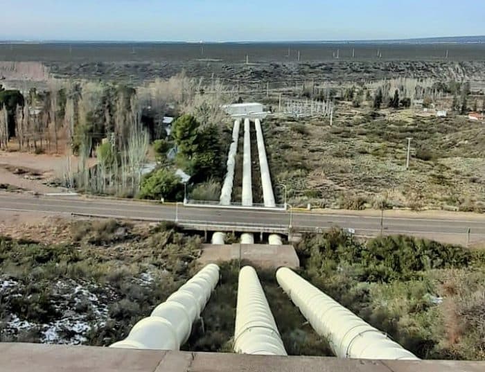Realizaron reparaciones en el canal de alivio de Álvarez Condarco