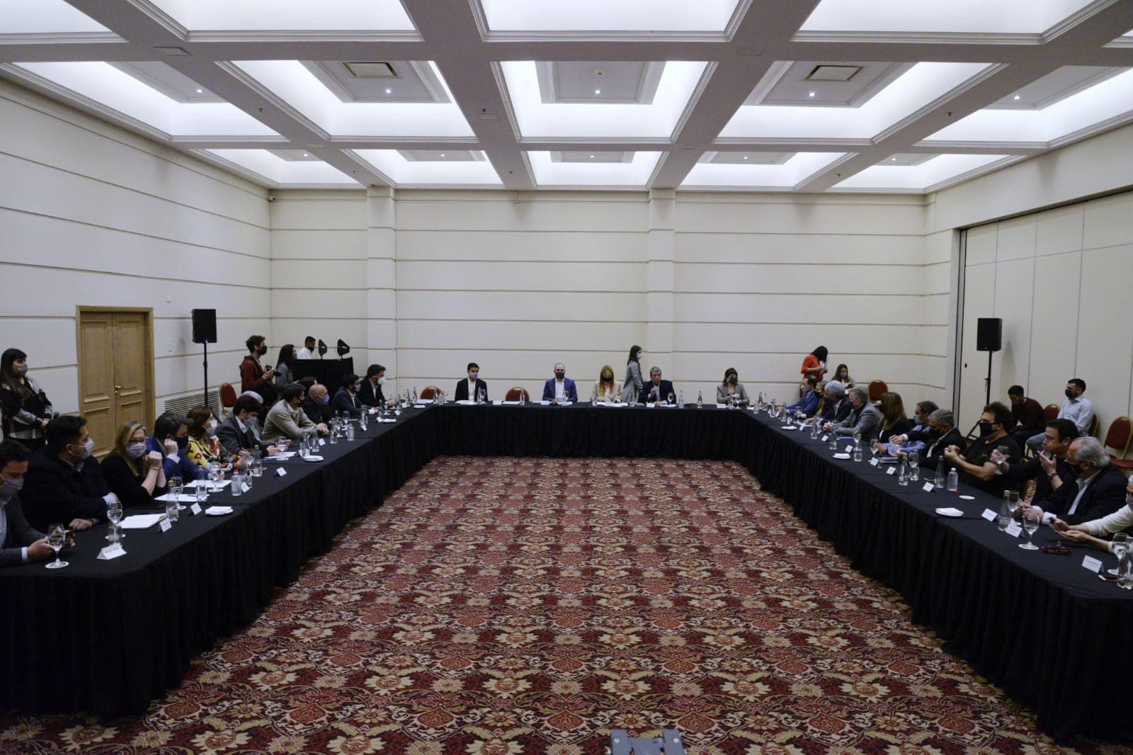 Guzmán visitó Mendoza: «La economía argentina atraviesa un proceso de recuperación sólida»