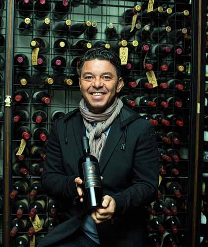 Marcelo Gallardo presentó una partida de 14.000 vinos realizados en Luján de Cuyo