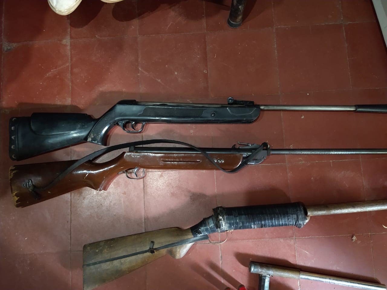Se realizaron distintos allanamientos en Agrelo y Ugarteche