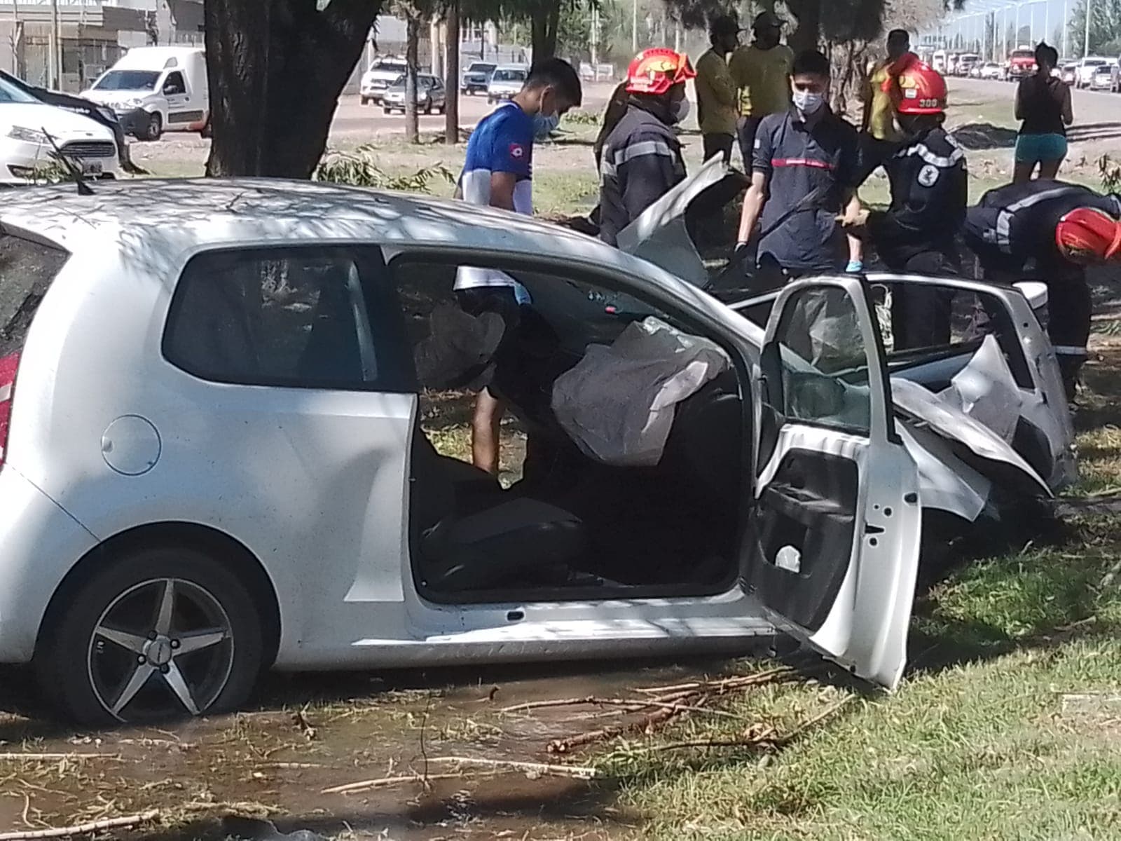 Murió la mujer del accidente en el Acceso Sur