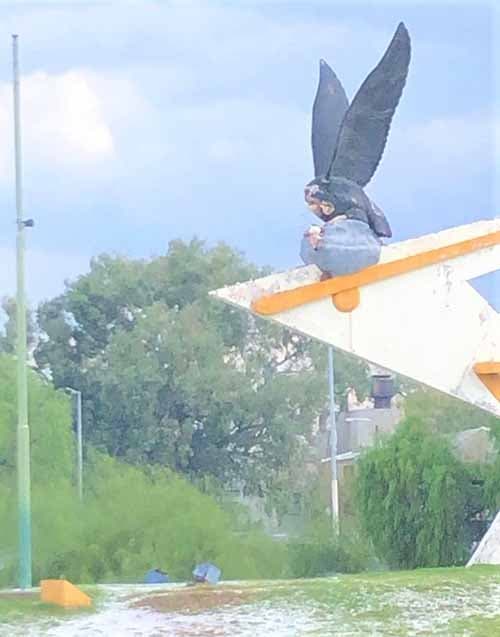 Memes y 10 puntos sobre El Cóndor que será restaurado y puesto en valor