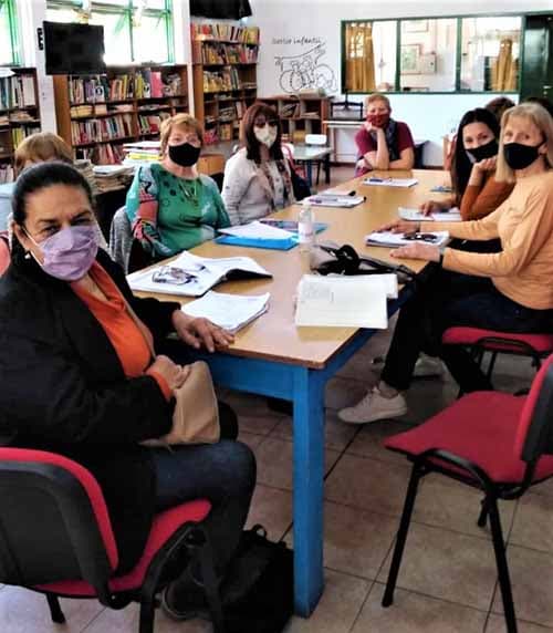 Arrancaron los talleres en la Biblioteca Alberdi con pintura, literatura y teatro