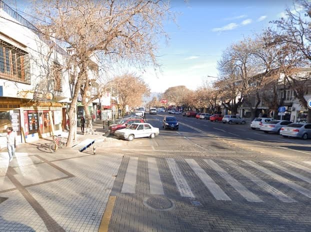 Un motociclista resultó gravemente lesionado en un accidente en Luján