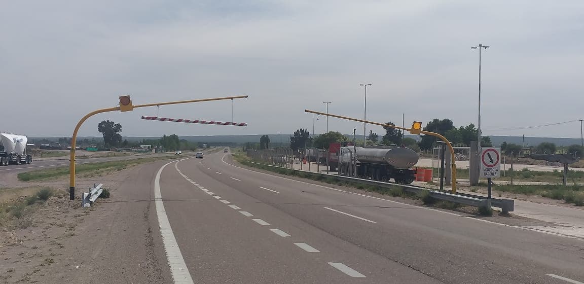 Camiones en Ugarteche tendrán medición de altura desde el 12 de noviembre
