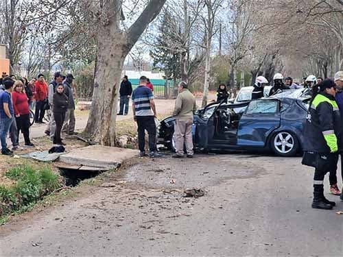 2 hombres heridos tras un accidente en calle Brandsen en Perdriel
