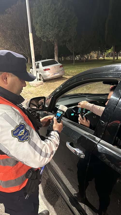 poste ebrios carrodilla dos mujeres conductor aprehendida manejaba