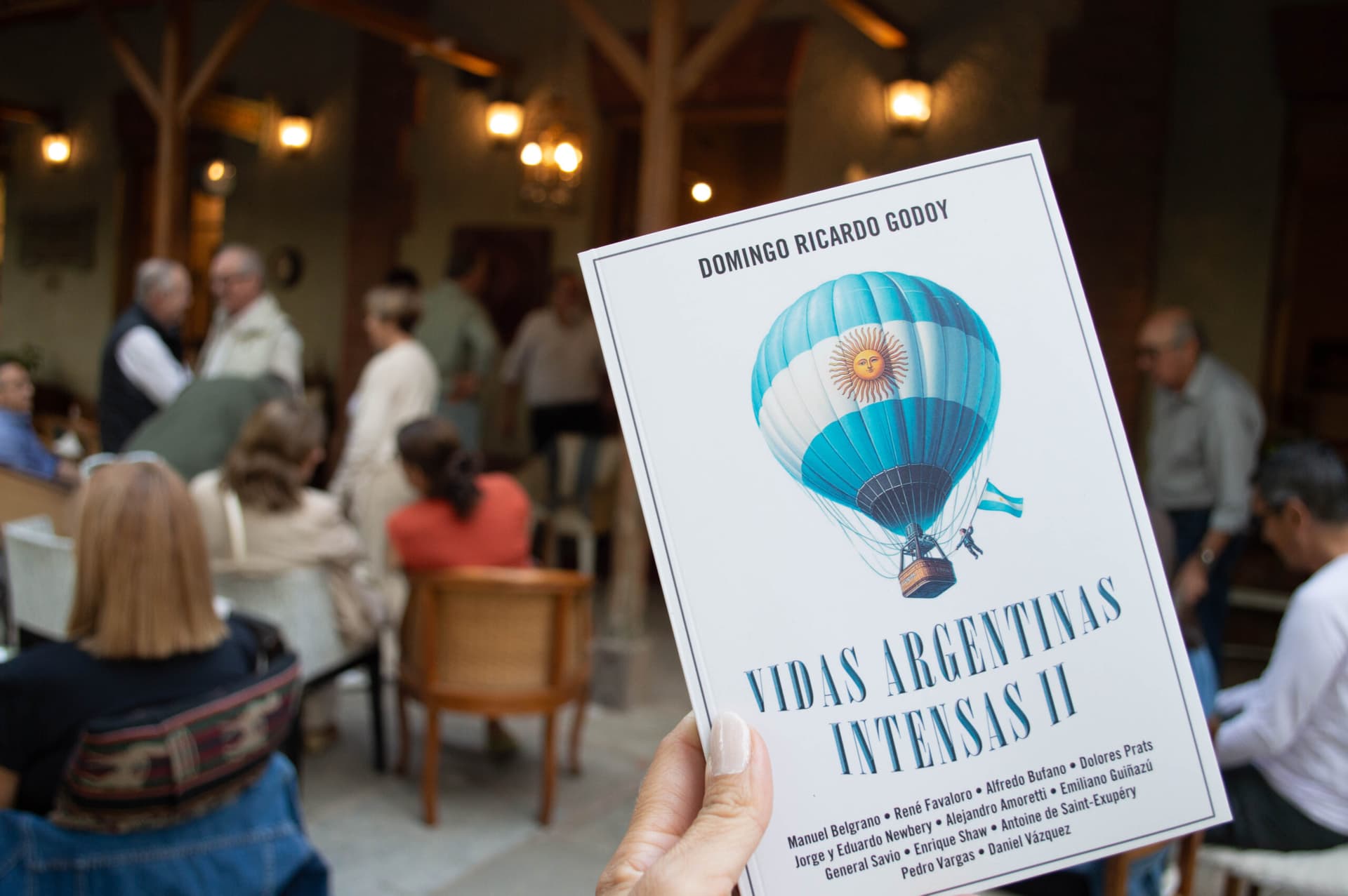 Fue reconocido el libro "Vidas Argentinas Intensas" en Chacras de Coria.