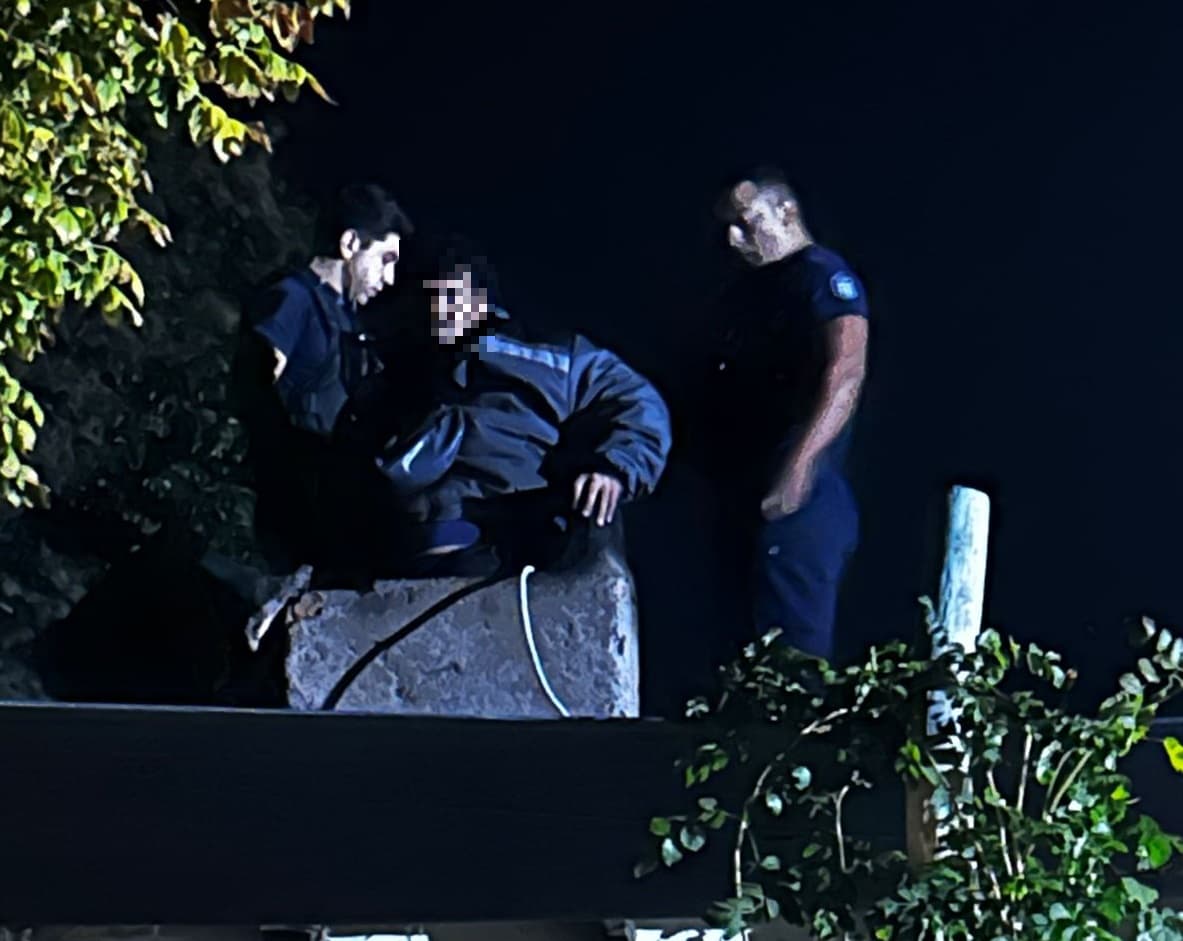 Atorado en la chimenea al intentar asaltar una vivienda