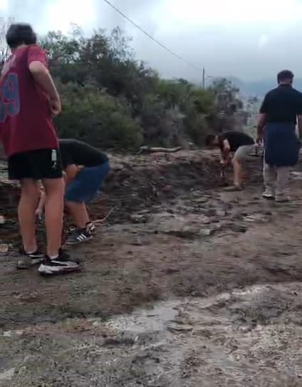 Esperan la llegada de maquinaria por la tormenta en Potrerillos
