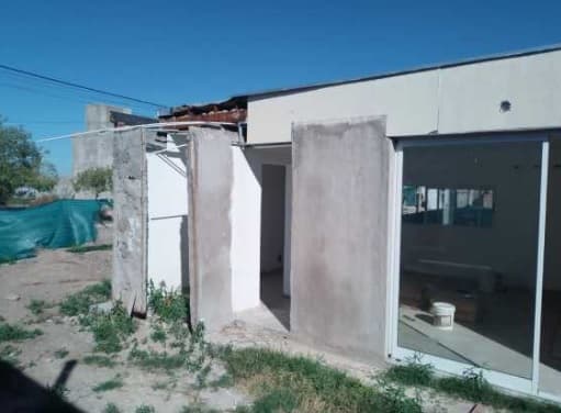 Imputan a una constructora por viviendas en Luján
