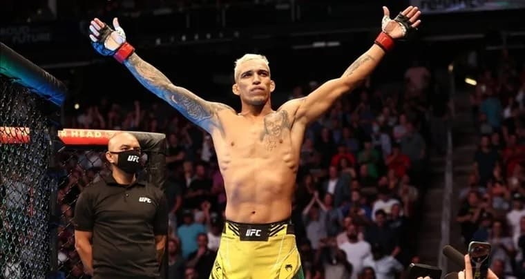Histórico: Charles Oliveira llega a Mendoza para una jornada exclusiva de MMA