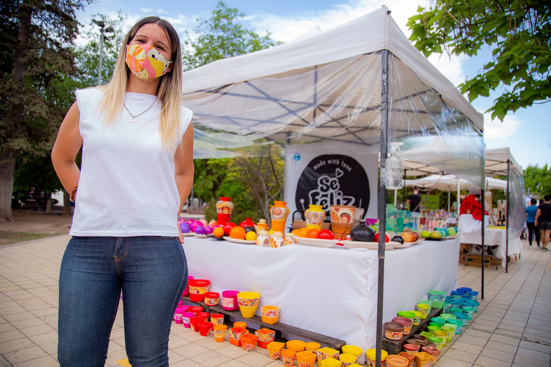 Mujeres que hacen: historias de vida de Emprendedoras en Luján