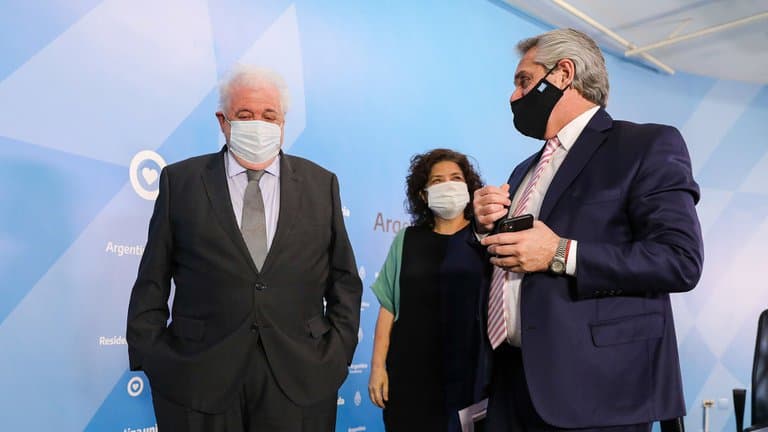 Los vacunados VIP le costaron el cargo a Ginés González García