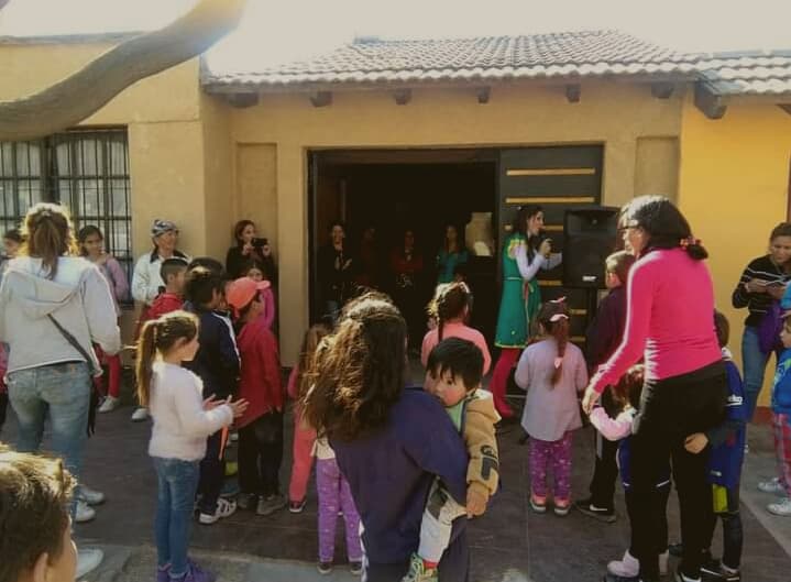 Un merendero de Perdriel pide donativos de útiles escolares