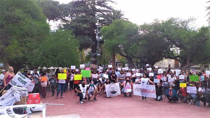 Un centenar de trabajadores de la Educación reclamaron en Luján