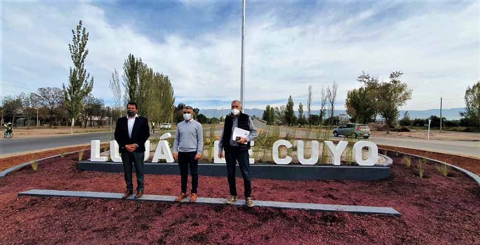 Firmaron un plan de mejoras para Carrodilla este