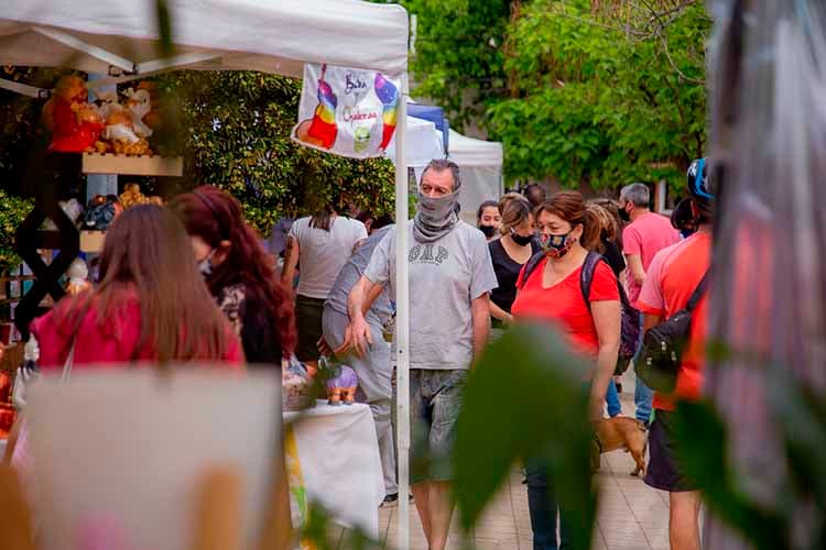 El domingo se realizan ferias de productos infantiles en Luján