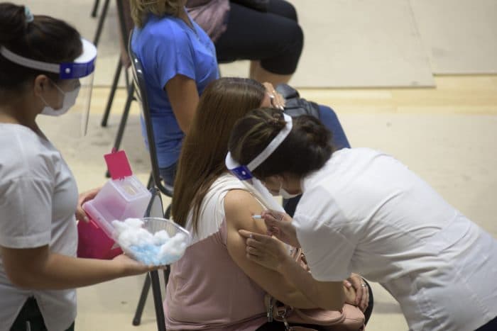 Mayores de 45 podrán vacunarse