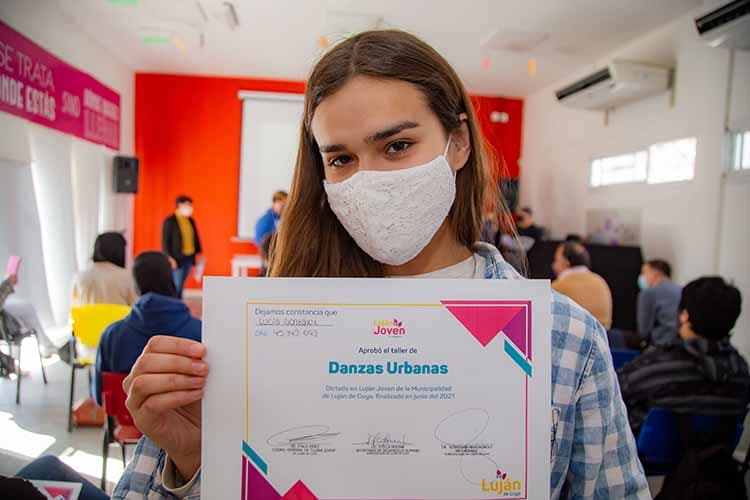 Más de 300 jóvenes terminaron los talleres de Luján Joven