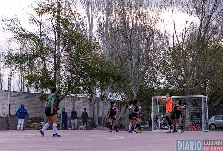 Las de Futsal de LSC lo hicieron otra vez