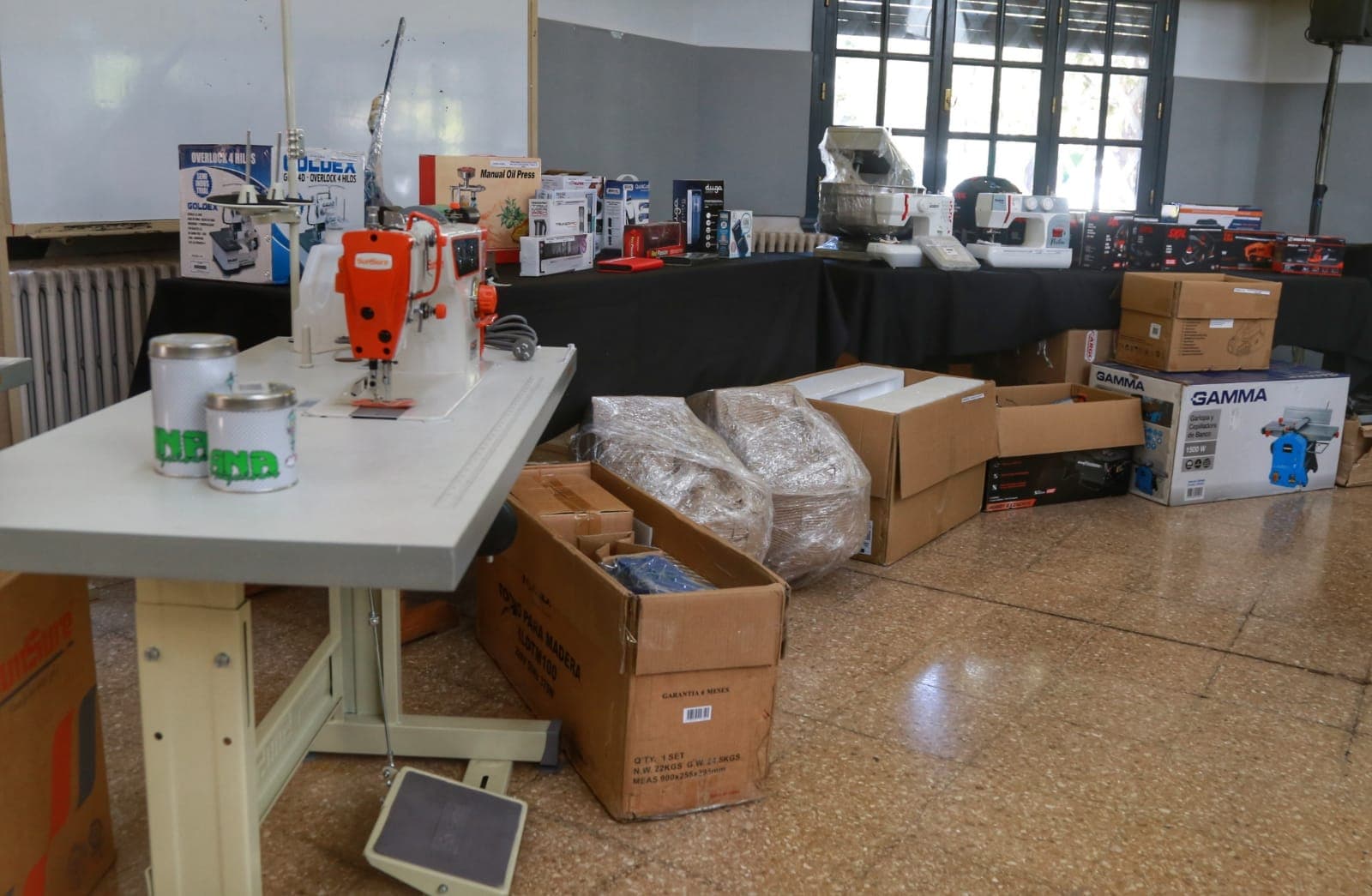 «Luján Cree en Vos» entregó maquinaria a los emprendedores