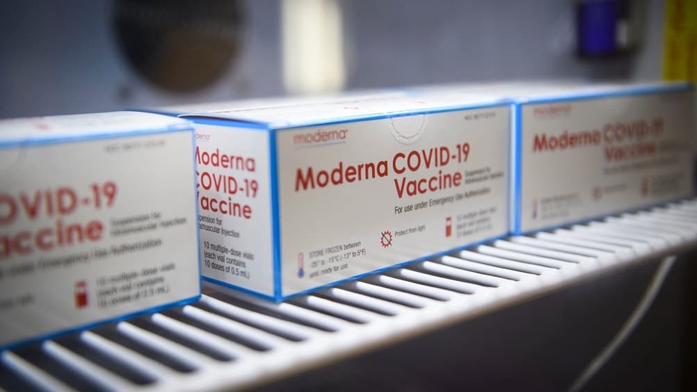 Autorizaron la aplicación de la vacuna Moderna para mayores de 12 años