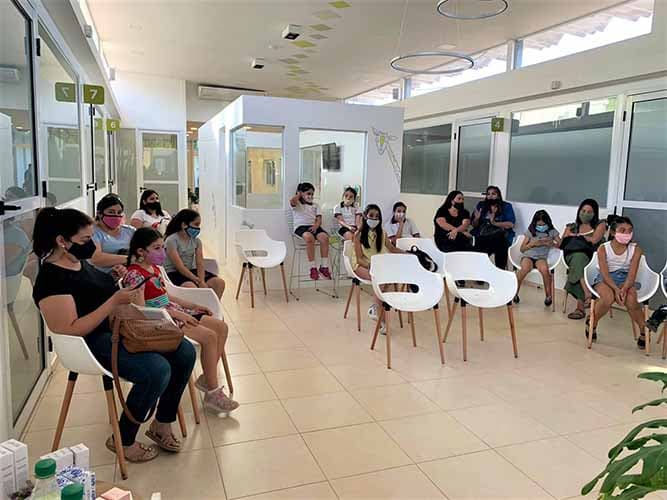 Realizan talleres para acompañar en la pubertad
