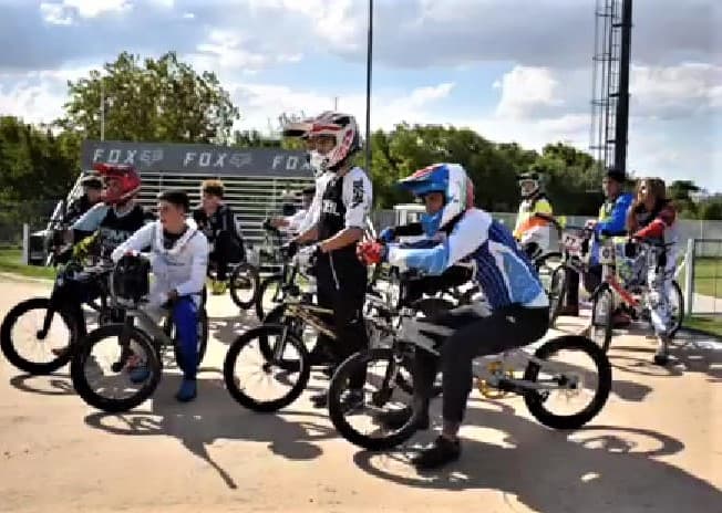 Franco Scaccia concentra para el campeonato argentino de BMX