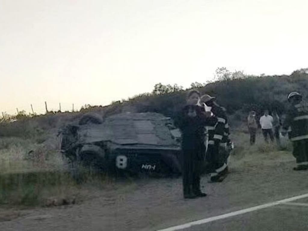 Dos heridos tras volcar en un Porsche en Cacheuta